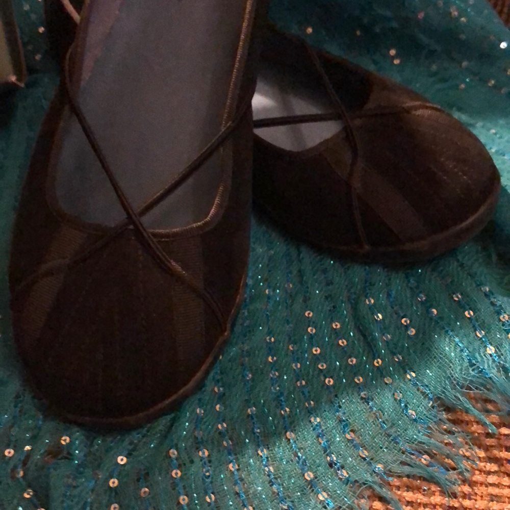 Beautiful black Clark’s flats; worn several times